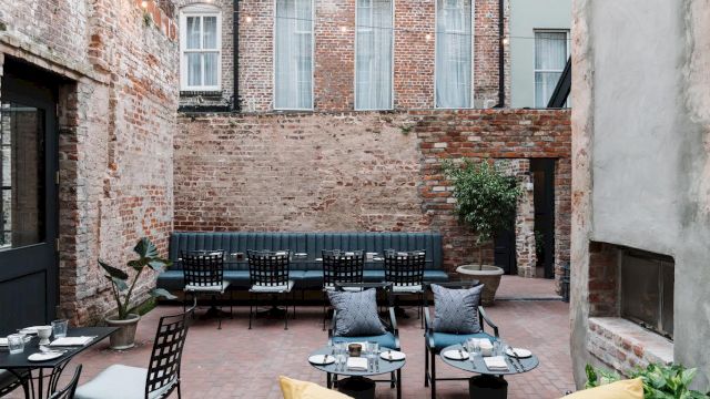 The Eliza Jane, Autograph Collection